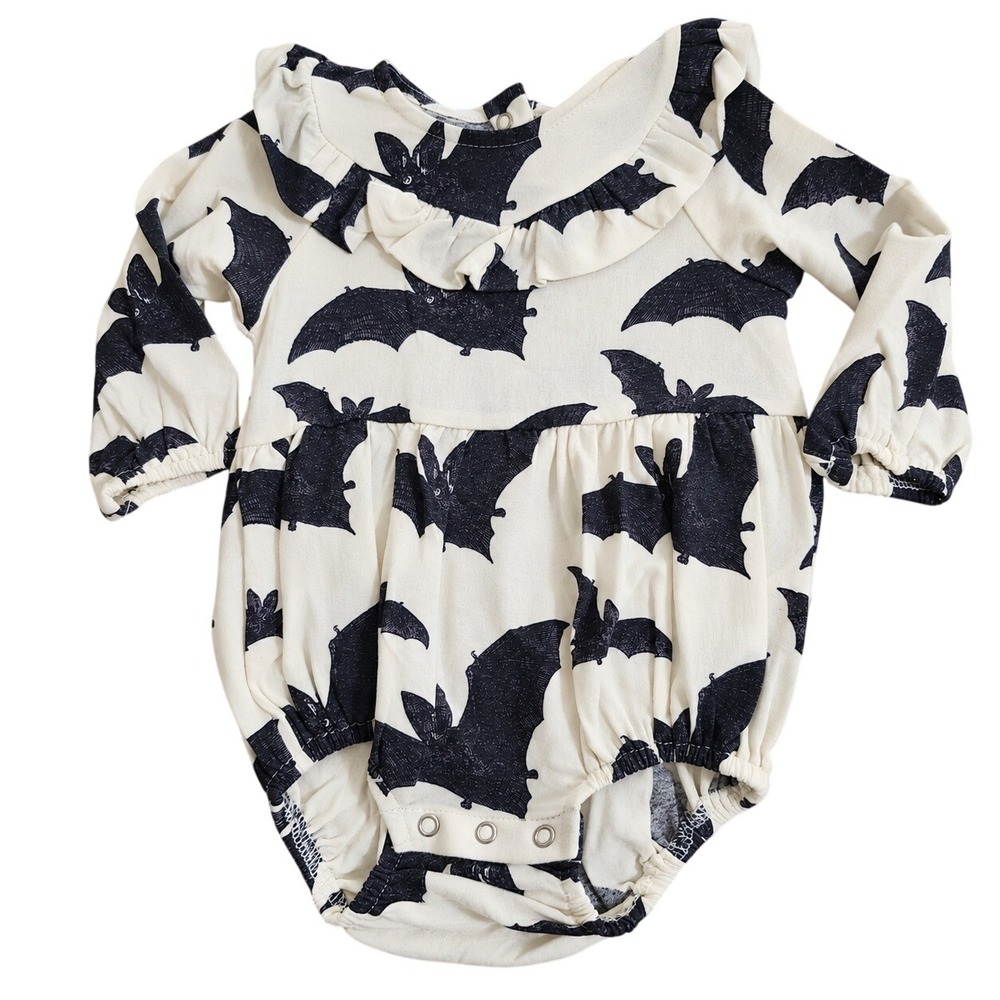 Kate Quinn Halloween Bat Modal Long Sleeve Ruffle Bubble Romper 6-12M Cream